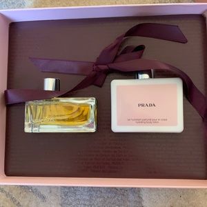 Prada Amber Womens gift set
